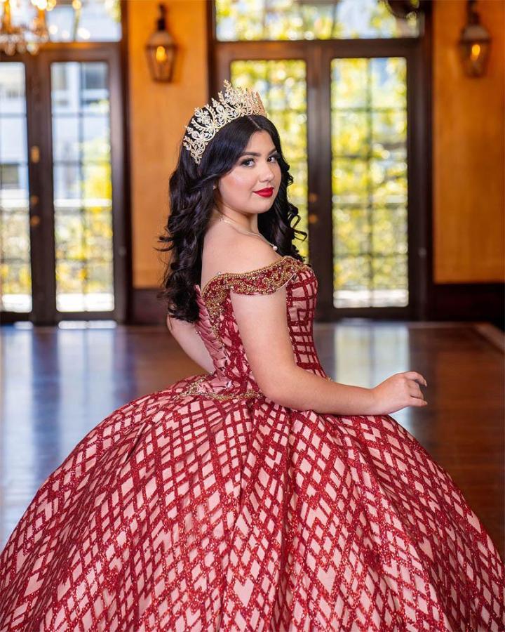 Create a Stunning Look for Your Special Quinceañera Celebration.